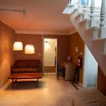 Impact House * Estoril