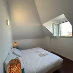 Хостел Impact House Эшторил