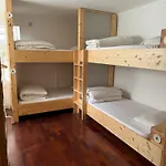 Impact House Auberge de jeunesse *