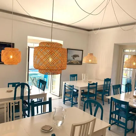 Impact House Hostel *