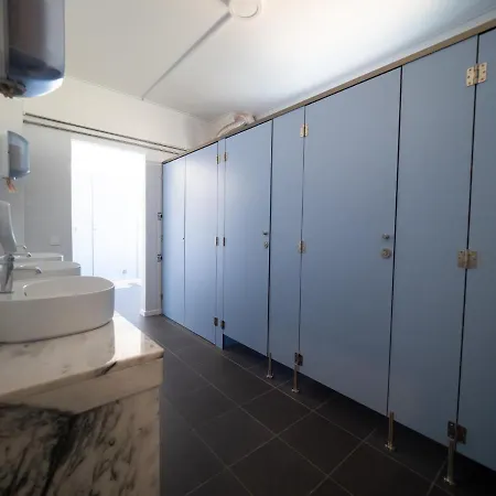 Impact House 旅馆 *