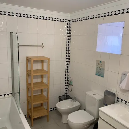 Impact House Hostel Estoril