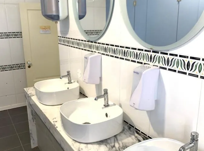 Impact House Hostel *